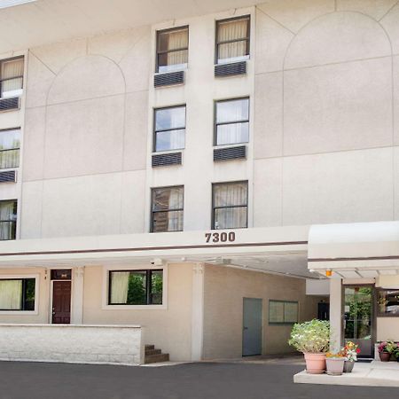Super 8 By Wyndham Chicago Il Hotel Ngoại thất bức ảnh